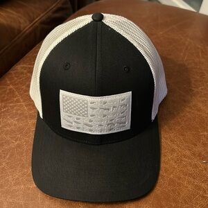Columbia Flexfit hat